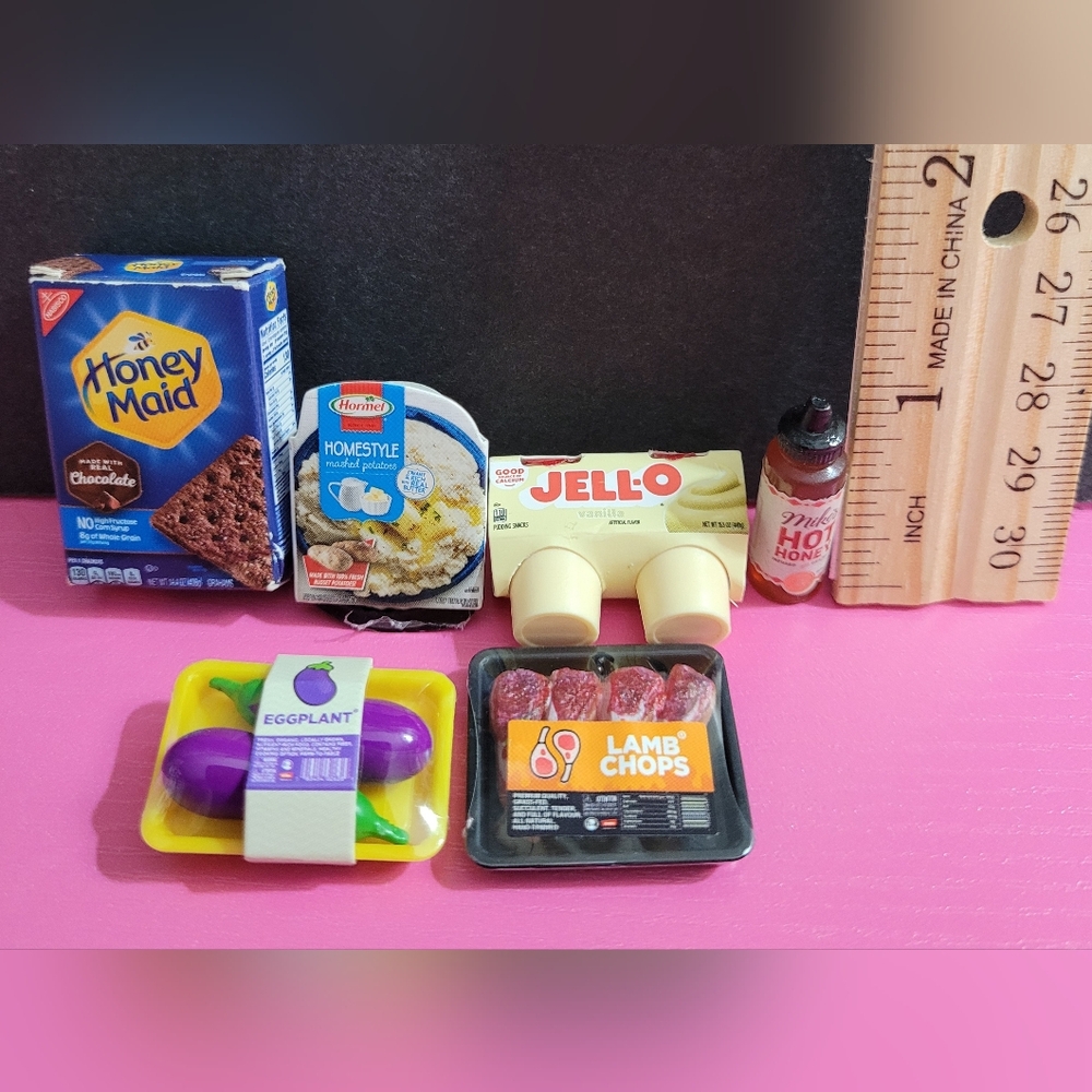 Mini Brands Toy Line Set Of 6 Food Items (0375)